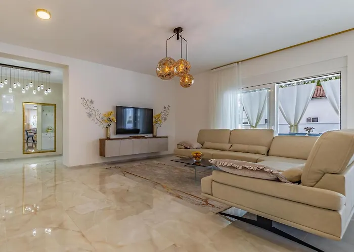 Feriehus House Nerium Kavran